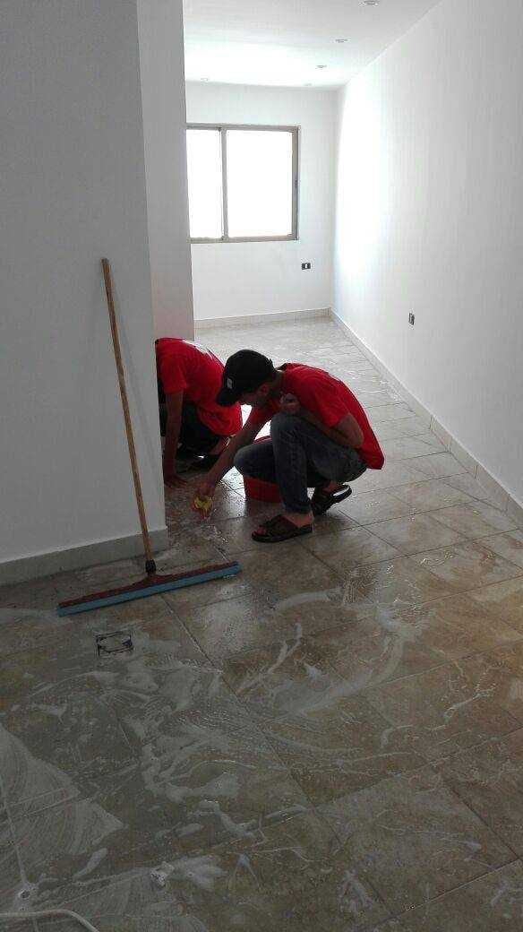 التنظيف الشامل بعد الدهان و البناء و جلي وتلميع البلاط لجمبع المباني التنظيف الشامل للمنازل والفلل والقصور الشقق والمجمعات وجميع انواع القاعات التنظيف ما بعد البناء و الدهان لشقق و المطاعم و الشركا...