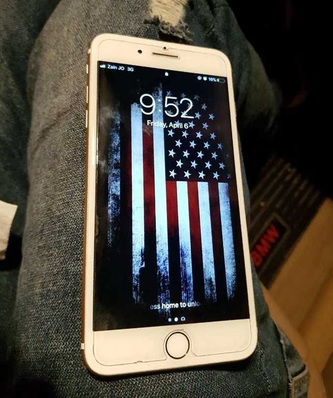 Iphone 7+ 32G لتلفون مش بحالة الوكاله هو فعلاً وكالة و نضيف ما فيه ولا شخط كل اشي شغال فيه 100٪ - لزقة اماميه - لزقه خلفيه - السماعات الاصليه - الشاحن الاصلي مع الكرتونه و كامل اغراضو التلفون "...