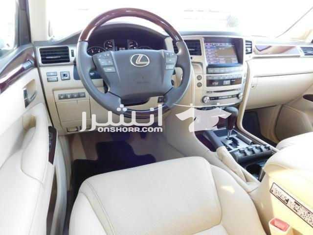 النوع: لكزس الموديل: LX 570 عام 2014 ناقل الحركة: أوتوماتيكي الكيلومترات: 37،000 كم مواصفات دول مجلس التعاون الخليجي ، صيانتها بدقة فائقة ، لا يوجد تاريخ للحوادث أو خطأ ميكاني...