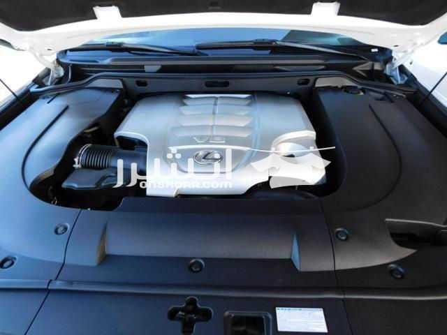 النوع: لكزس الموديل: LX 570 عام 2014 ناقل الحركة: أوتوماتيكي الكيلومترات: 37،000 كم مواصفات دول مجلس التعاون الخليجي ، صيانتها بدقة فائقة ، لا يوجد تاريخ للحوادث أو خطأ ميكاني...