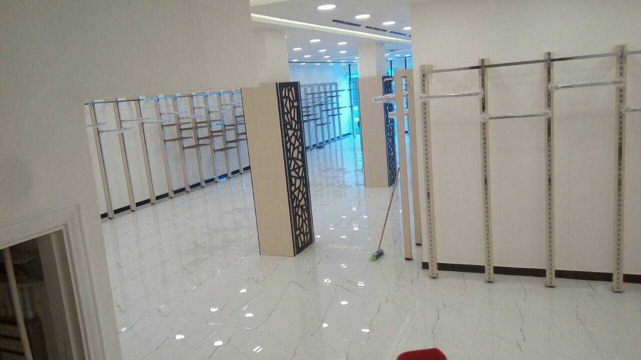 اعمال التنظيف الشامل بعد الدهان و البناء و جلي وتلميع البلاط بكافة انواعه التنظيف الشامل لمنازل والفلل والقصور الشقق والمجمعات و المكاتب و الشركات تنظيف ما بعد البناء و الدهان للشقق و المطاعم و الشرك...