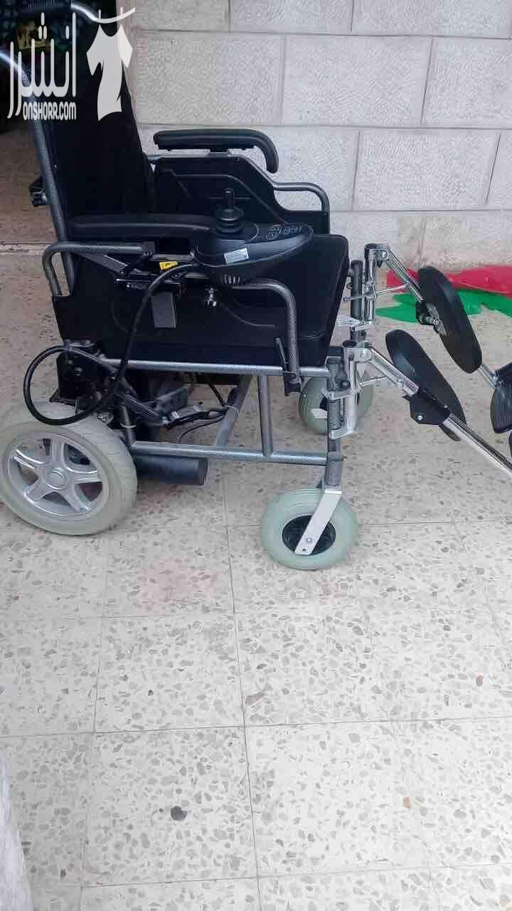 كرسي كهربائي متحرك لذوي الاحتياجات الخاصه ولكبار السن للبيع بحالة الجديد نوعيه ممتازه جدا لم يستعمل غير مره واحده اشتريناه ب 850 وطالب فيه 500 قابل للتفاوض للجادين التواصل معي على رقمي الخاص ٠٧ ٩٩٤٩...