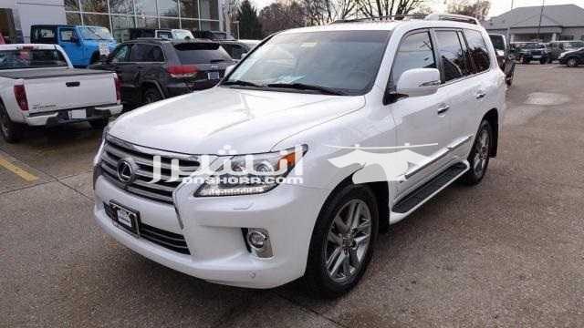 صنع وطراز: لكزس LX 570 السنة: 2015 ناقل الحركة: أوتوماتيكي العداد: 40،319 كلم لمزيد من التفاصيل البريد الالكتروني لي: cmurad300@gmail.com