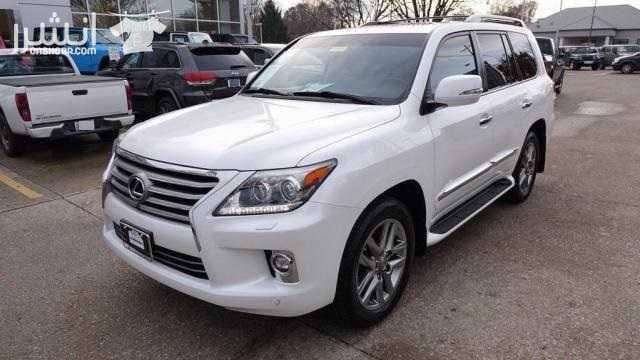 صنع وطراز: لكزس LX 570 السنة: 2015 ناقل الحركة: أوتوماتيكي العداد: 40،319 كلم لمزيد من التفاصيل البريد الالكتروني لي: cmurad300@gmail.com