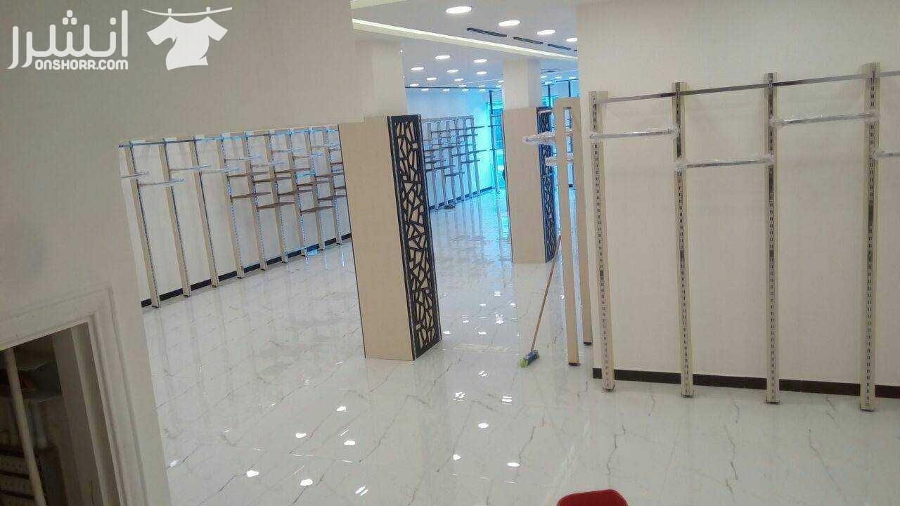 خدمة التنظيف الشامل مابعد الدهان للمباني و تلميع الارضيات بأنواعها التنظيف الشامل للمنازل والفلل والقصور الشقق والمجمعات و المكاتب و الشركات تنظيف ما بعد البناء و الدهان للشقق و المطاعم و الشركات و...
