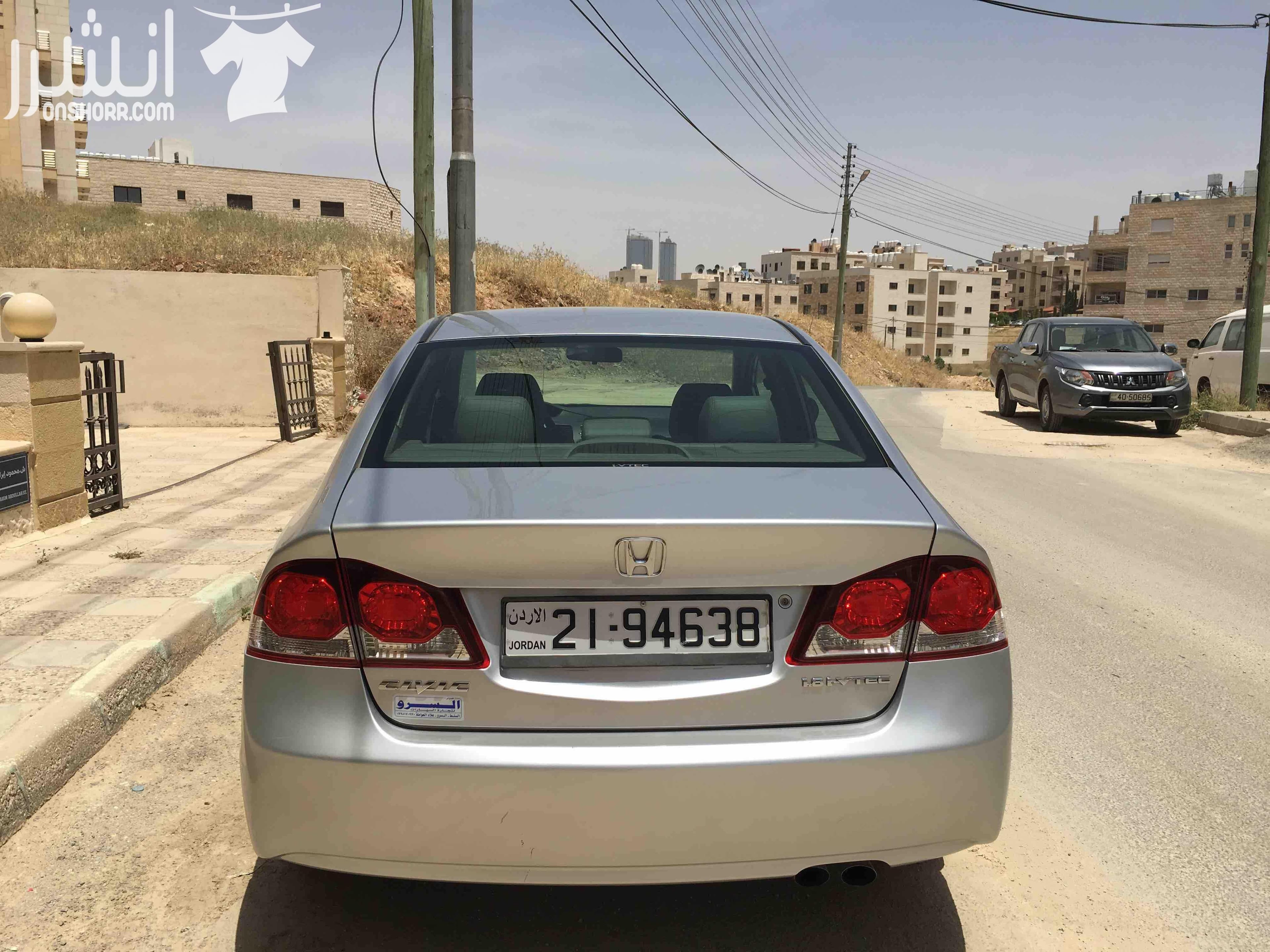 سياره هوندا سيفك بحالة الوكالة موديل ٢٠١٠ بنزين وليس هايبرد غرفة جلد رمادي أصلي السياره ماشيه ١١٢٠٠٠ لون سلفر اتواماتيك صيانة الوكالة دهان الوكالة الفحص جيد ضربه بالراس جيد/ قصعه جيد السعر ١٢٠٠٠ قابل...