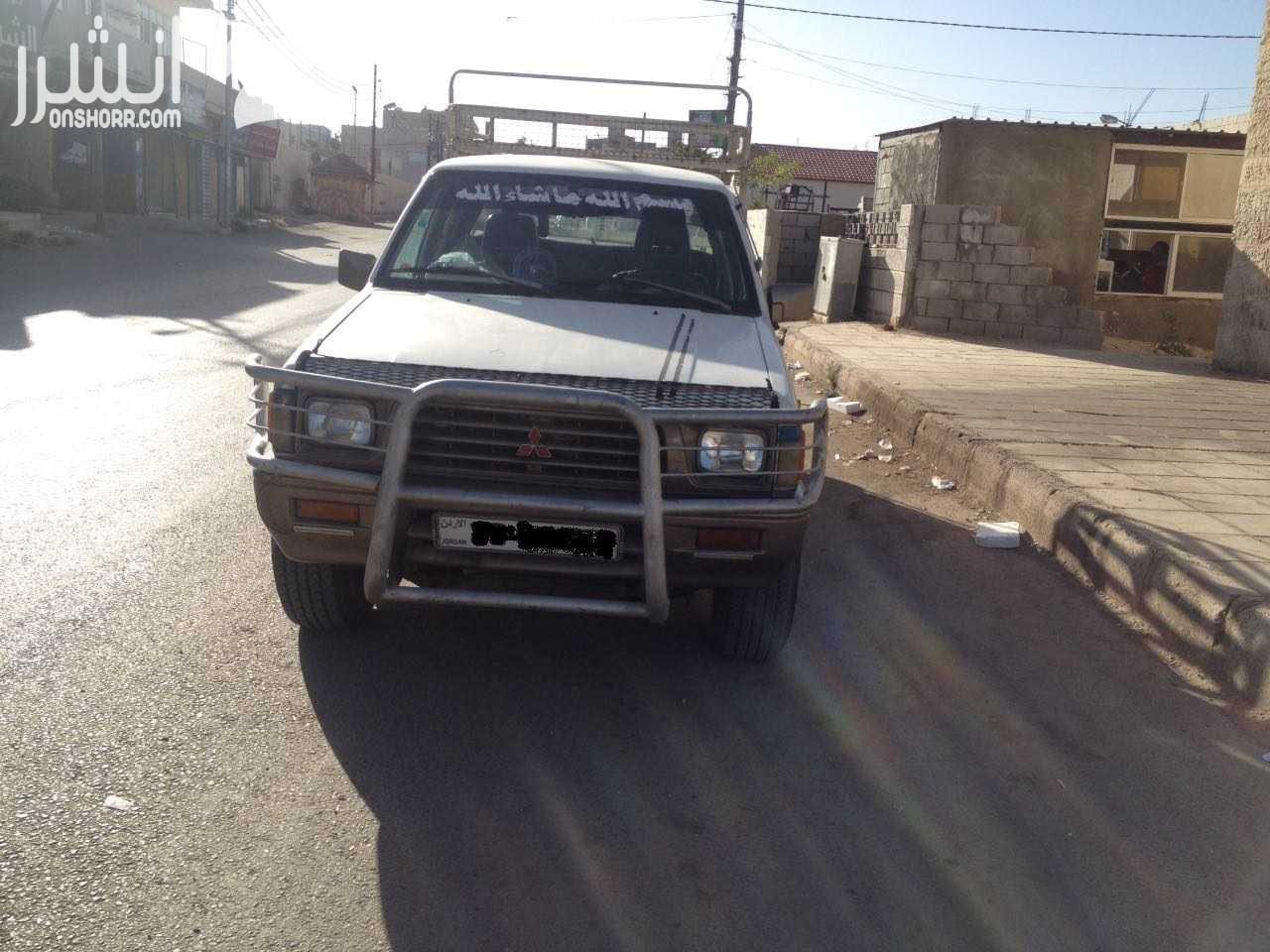بك اب ميتسوبيشي . موديل: 1995. اللون: ابيض. سعة المحرك: 2500 ديزل. مكيف حامي بارد - لوقير دفع رباعي - فرش جلد لون اسود جيد-مانع تشغيل - عجال كاوشوك ممتاز. معمول له صيانة كهرباء وميكانيك جديد بصلاة...