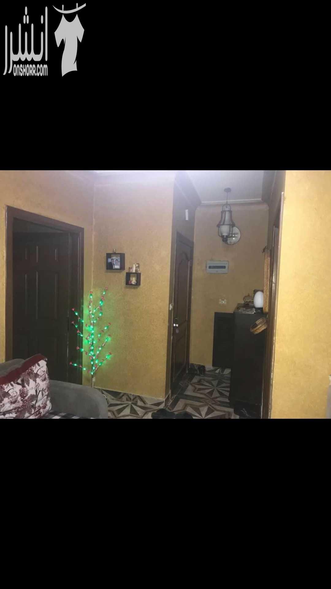 شقة مفروشة سوبر ديلوكس في محافظة غرب عمان منطقة ضاحية الرشيد المنطقة راقية جدا والاثاث ذو كفاءة عالية الشقة تحتوي على الميزات كاملة من تدفئة وتكييف و مصعد و كراج خاص للتواصل على الهاتف او الواتس اب