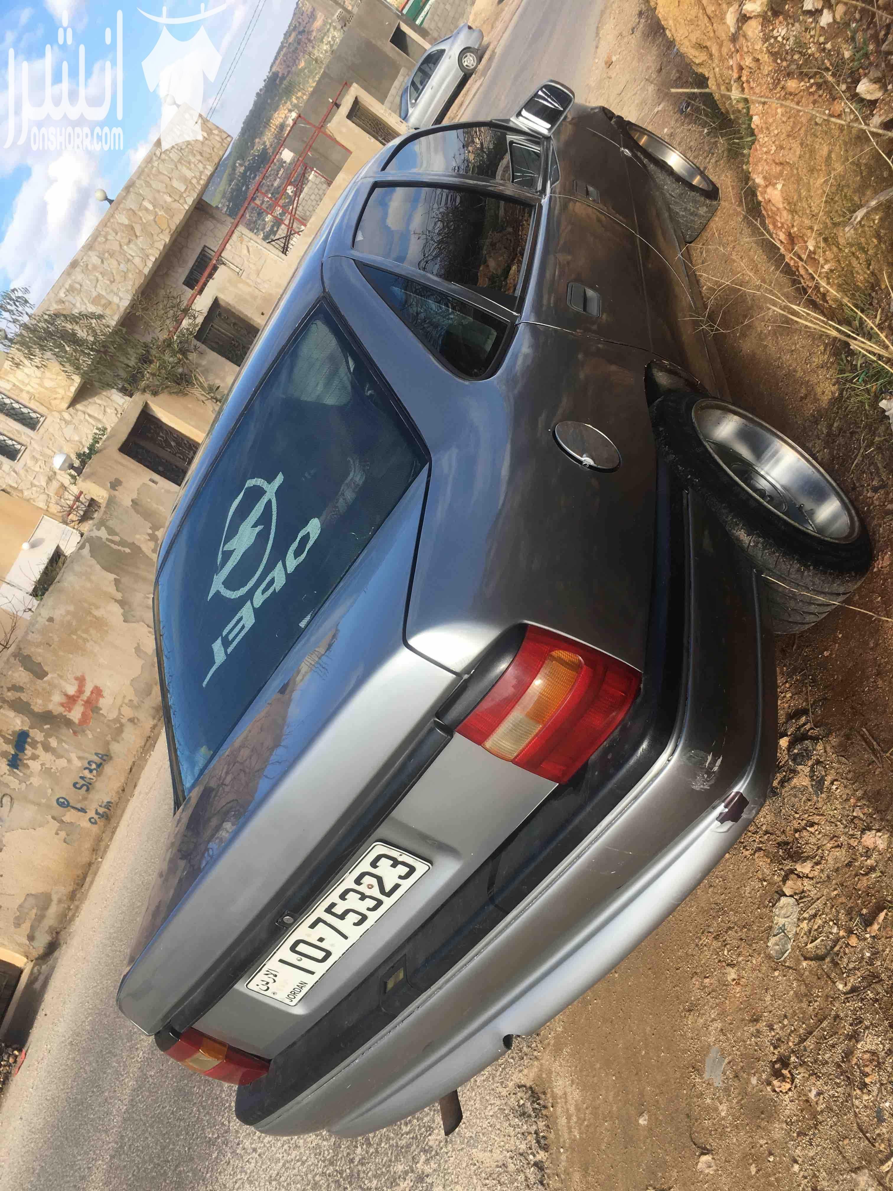 ماتور 1600 حلاب جنط 15 ترخيص 8 فحص امامي جيد يمين وشمال بايع خالي قَص قلبان سنتر فتحة كهرباء ثلاث حركات بلادها ايرباق 2 زجاج امامي كهرباء خلفي عادي غرفة نظيفة