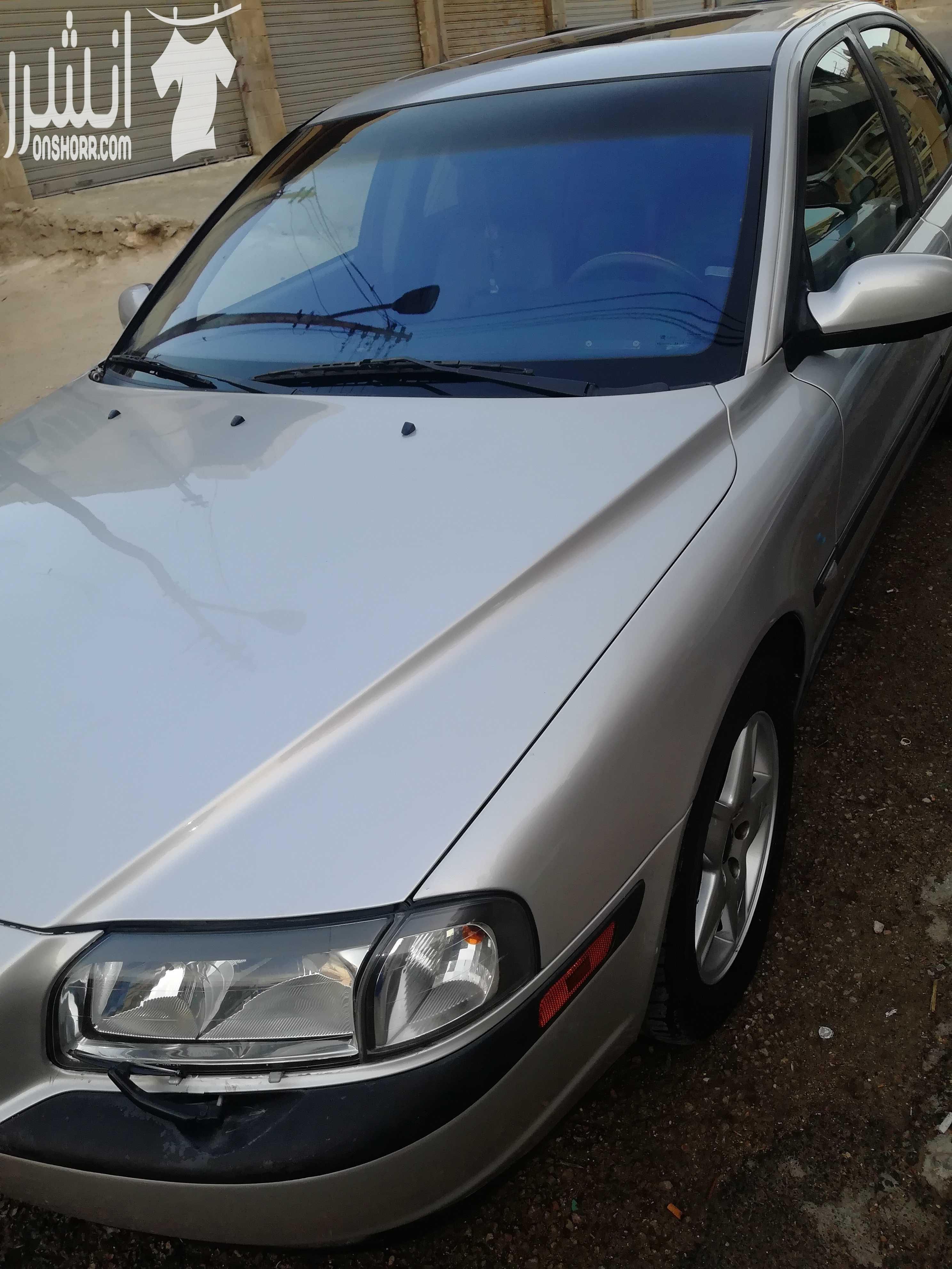 سياره فولفو s80 للبيع بحاله جيده جدا السياره فل كراسي جلد مدفيه مري كهربا فتحه بالسقف محرك سعه 2000 تيربو مع ترخيص سنه كامله