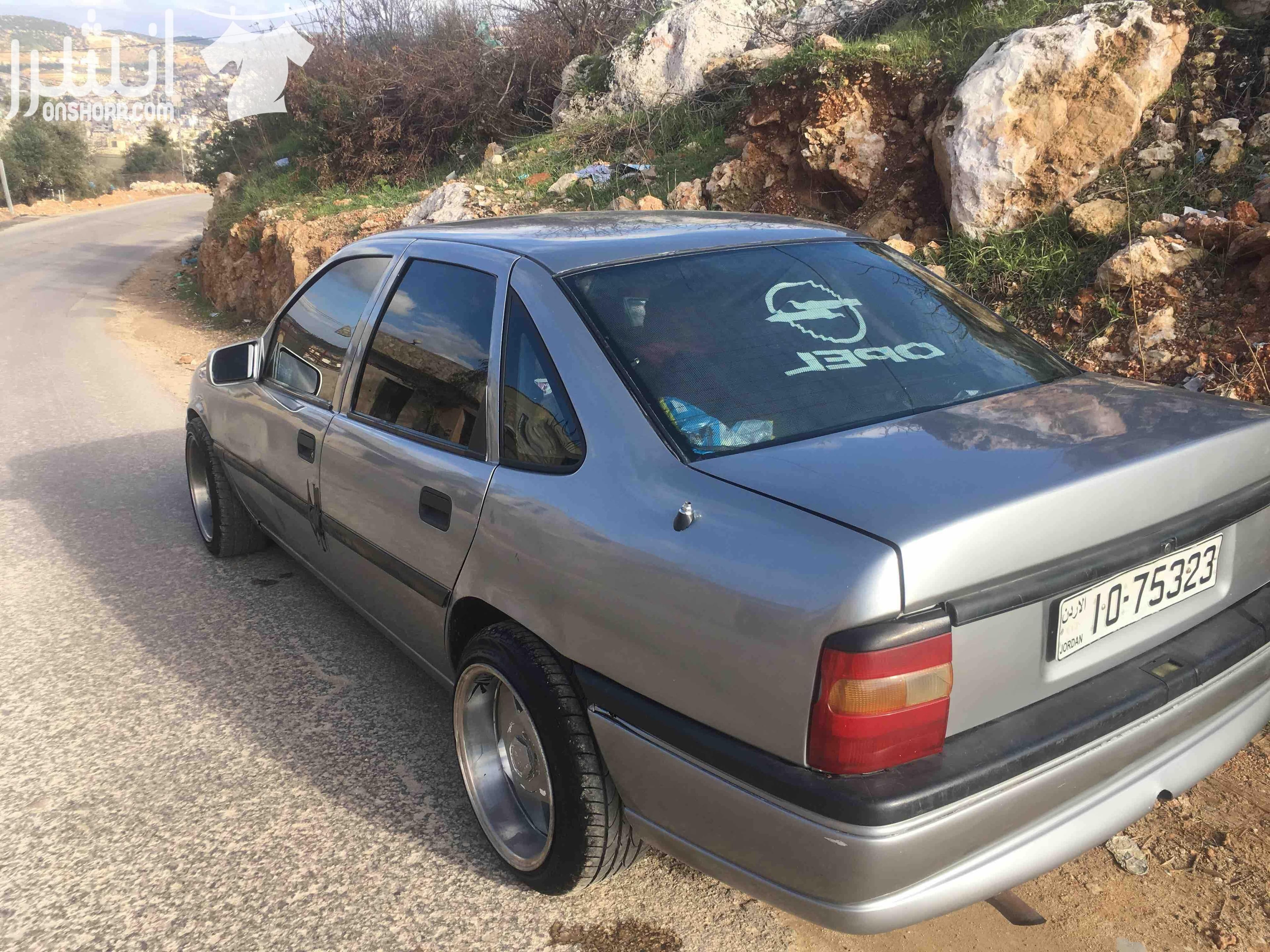 ماتور 1600 حلاب جنط 15 ترخيص 8 فحص امامي جيد يمين وشمال بايع خالي قَص قلبان سنتر فتحة كهرباء ثلاث حركات بلادها ايرباق 2 زجاج امامي كهرباء خلفي عادي غرفة نظيفة