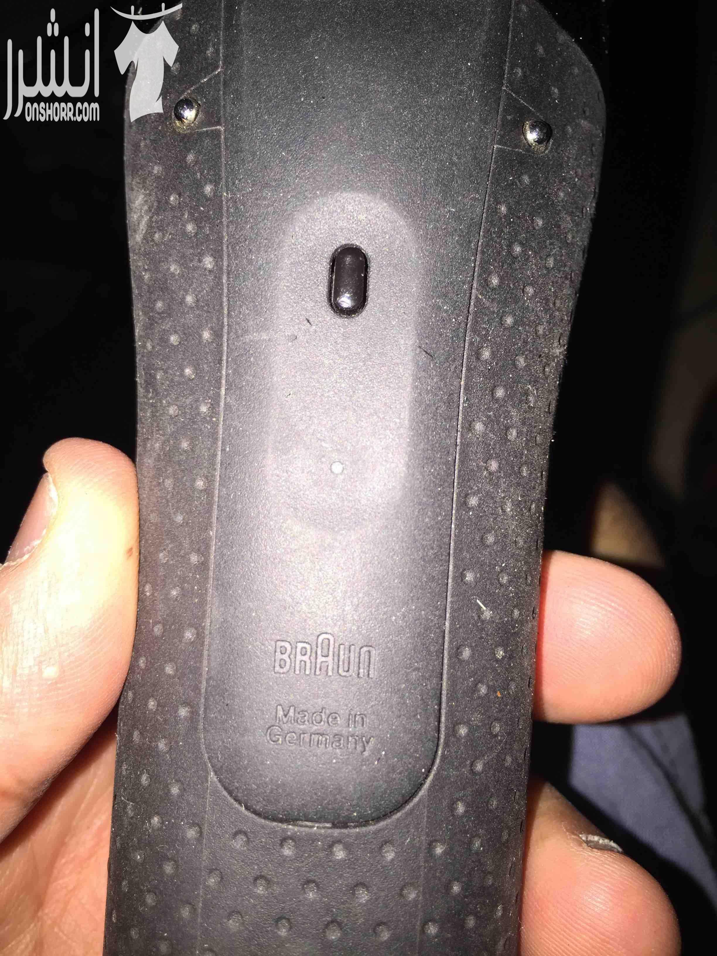 Braun serious 5 for sale Original made in germany Comes with it Charger Small trimmer Extra head and oil Small bag for travel purposes Coasts around 250 jd For sale for the highest price