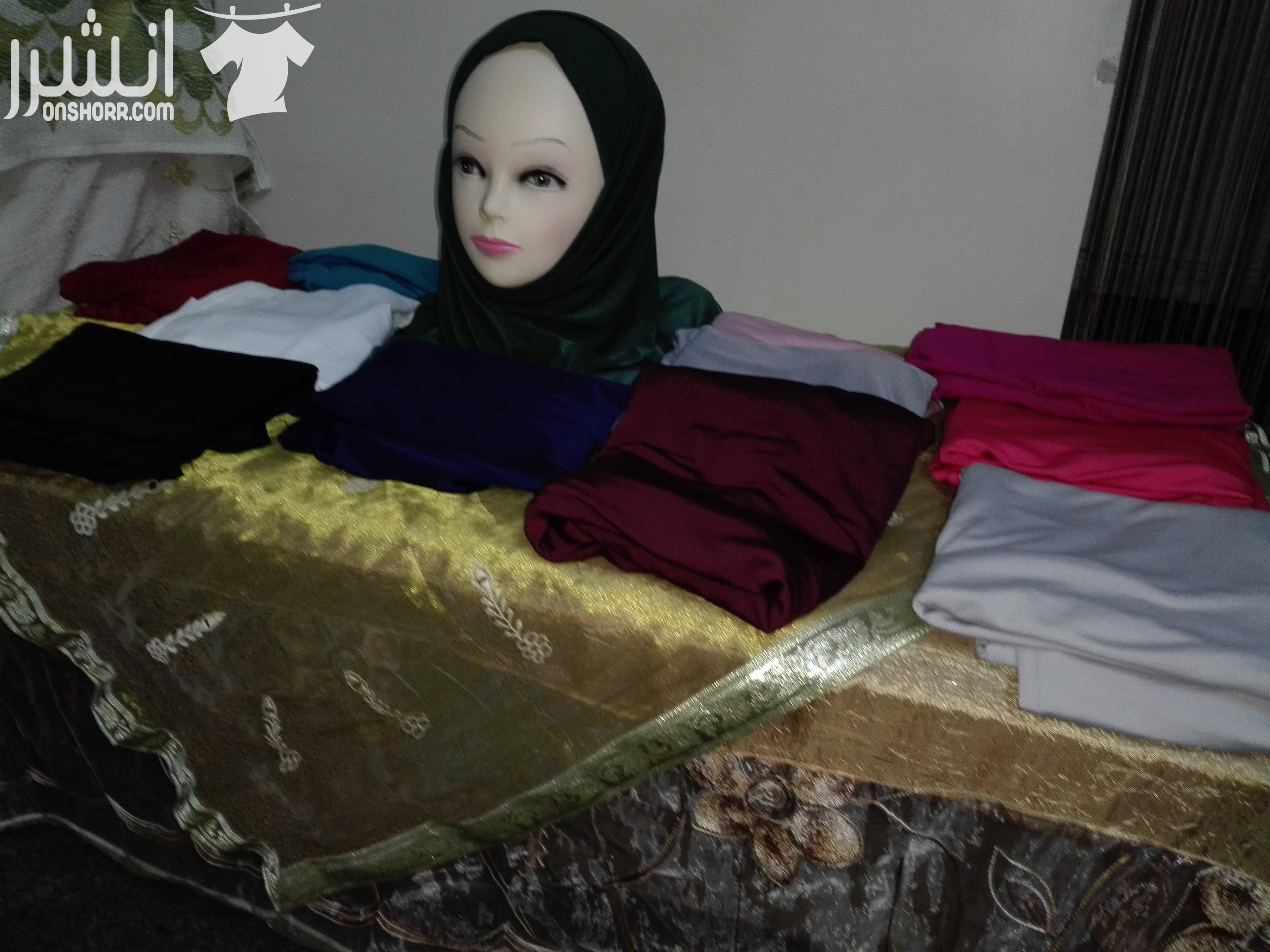 وصلتنا تشكيلة الوان رووعه الحجاب الماليزي بدون دبوس قماش قطن ناعم . يلا صبايا مين لسا ما حجزت ملاحظه :اربد/ احنا اون لاين مو محل بس توصيل للاستفسار : 0790942338