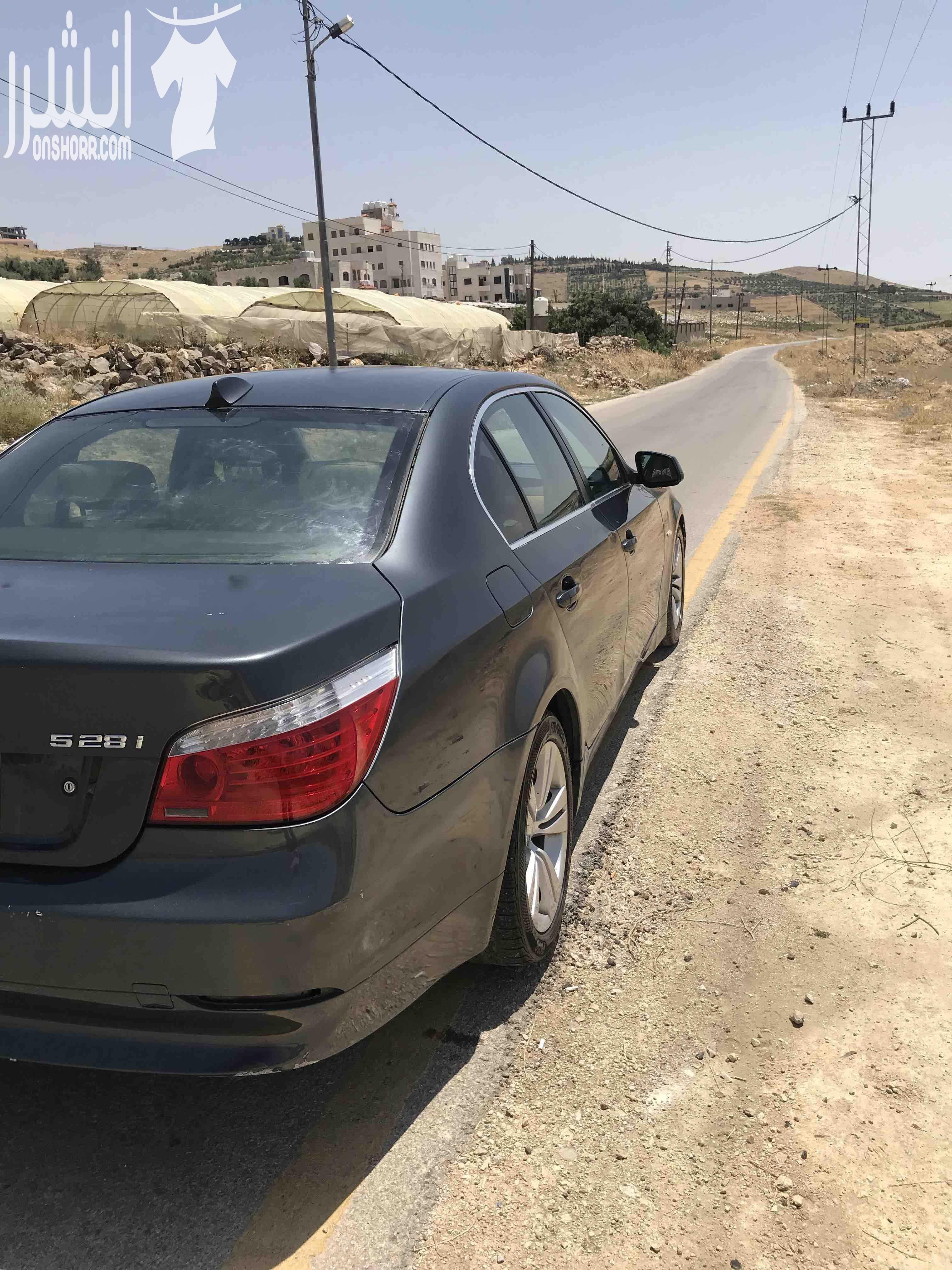 للبيع BMW 2010 528 3000 سي سي 6 سلندر فحصها 3 جيد ضربه خلفي مكينه 60٪ من 60٪ لون فيراني قير طياره وتب ترونك 6 غيرارت مرخصه لسنه فل كامل مع فتحت سقف وكراسي جلد كونديشن امامي خلفي مع تحكم اوتو...