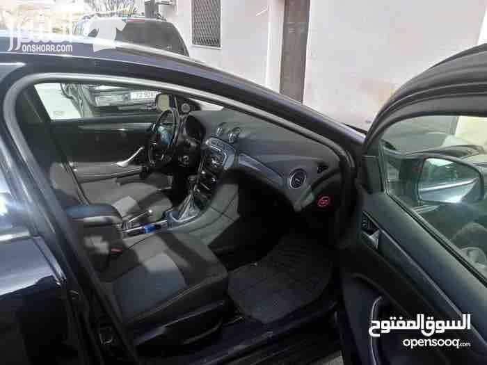 فورد مونديو - ماتور 2.3 duratec .. عدد الاحصنه 165 و 208 نيوتن مع موود ECO معدل صرف بنزين ممتاز مقارنه بحجم الماتور - جير توب ترونك .. 6 غيار مع موود سبورت - كشافات day light مع التحكم في درجه ال...
