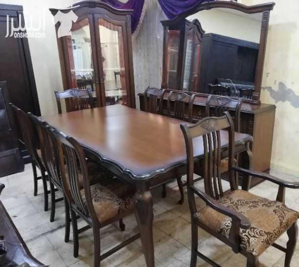 طقم سفره ثلاث قطع بحالة الجديد استخدام عرسان ولا نكشه طاولة مع ثمن كراسي مع فضيه مع دنسوار..السفره خشب زان ولاتيه والسعر نارررررر ولقطه..600دينار.. والله يبارك لصاحب النصيب للاستفسار..0790923578
