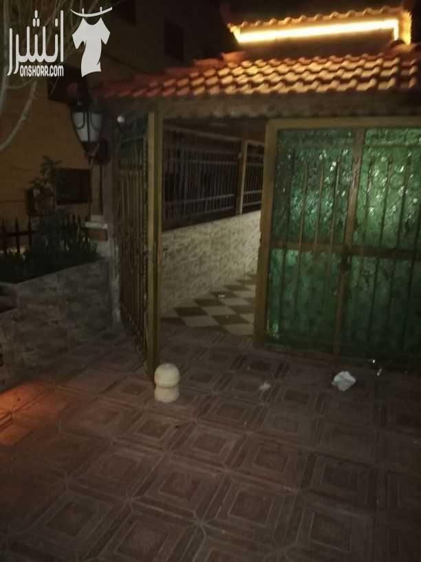 بسم الله الرحمن الرحيم فرصة العمر شقه مميزه بسعر مغري للبيع في اجمل منطقة في ضاحية الرشيد تفاصيل الشقه طابق ارضي ١٧٠ متر ٣غرف نوم مع ماستر حمامين مطبخ داخلي و مطبخ خارجي و صالة معيشه صالة إستقب...