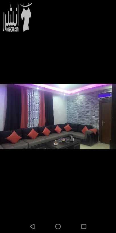 شقه للبيع ديلوكس بالتقسيط طابق ارضي مساحتها (127متر) مع ترس مساحته (90 متر)، الشقه تتكون من3غرف نوم واحد منهم ماستر وصاله صغيره وغرفة ضيوف، حمامين، (تصلح للاستثمار حضانه) مدة البناء سنه ونصف، الموقع ع...