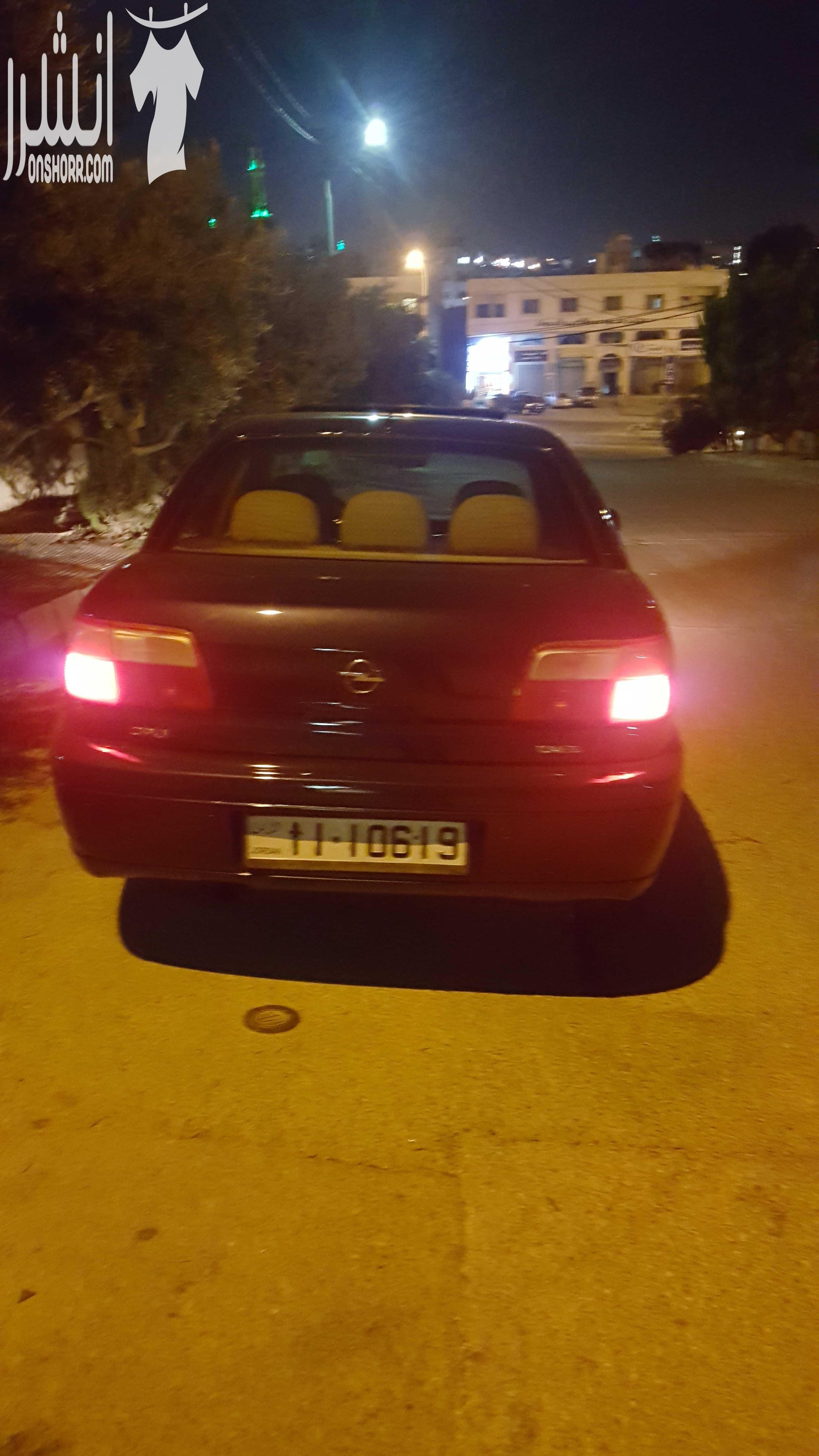 اوبل اوميغا موديل 2003 لون كحلي 2200سي سي ،جنط 17 اصلي، فتحة، حساسات خلفية اصلية، مثبت سرعة، مسجل philips مع سي دي تشينحر اصلي، تحكم طارة، اضوية زنون، نظام امان للاطفال و السرقة، فرش جلد، كراسي كهرب...
