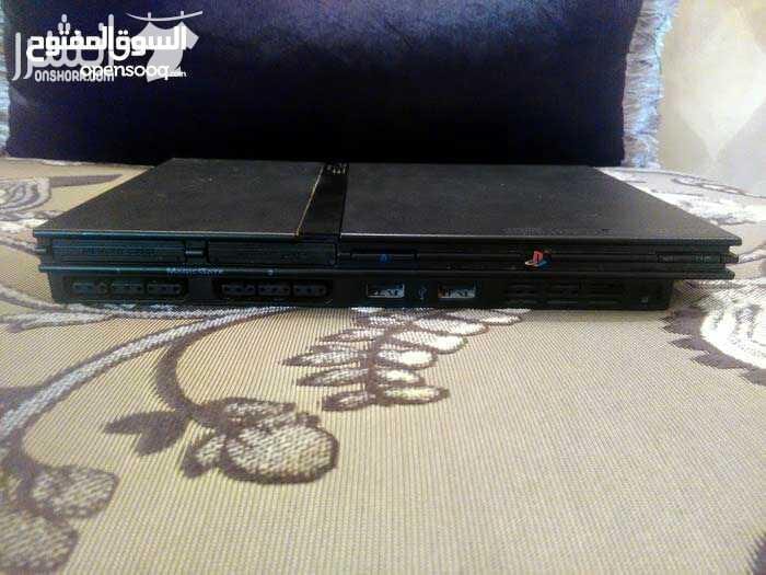 بلايستيشن 2 ،،playstation 2 الاصليه الامريكيه مع ايدين عدد 2 واحد الاصليه sony والاخره جيده من نوع filex البلايستيشن شغال 100% 100% ولكن بحاجه لصيانه او تصليح العين العدسه فقط لاغير ** بحاجه لصيا...