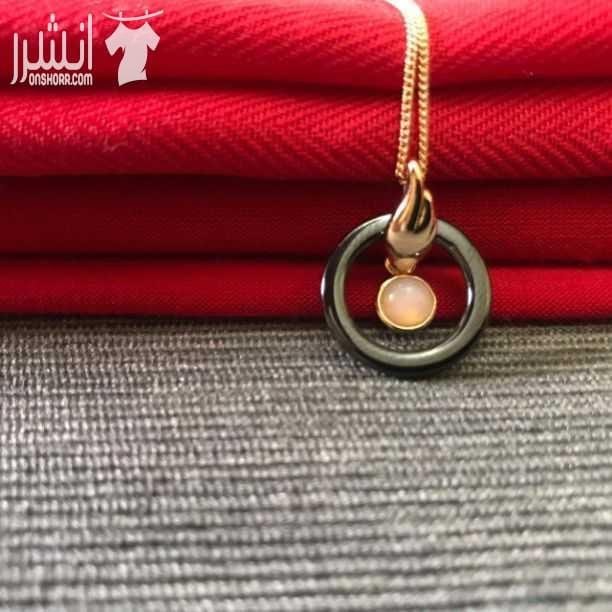 مجموعة من الاقراط والسناسيل والأساور المميزه مطليه عيار ١٨ وروديوم ومزين بحجاره الزيركون كفالة 3 سنوات ابتداءا من سعر 5 دنانير جميع
كل القطع عند المعاينة تبين فخامتها وجودتها