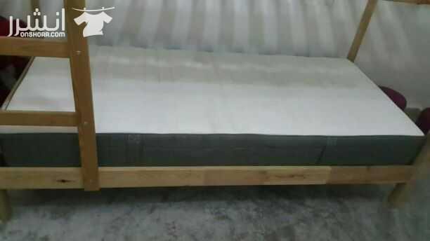 تخت طابقين خشب لاتيه اصلي مع فرشه مفرد طبيه شبه جداد استعمال شهر للبيع 150 غير قابل للتفاوض 0795901173