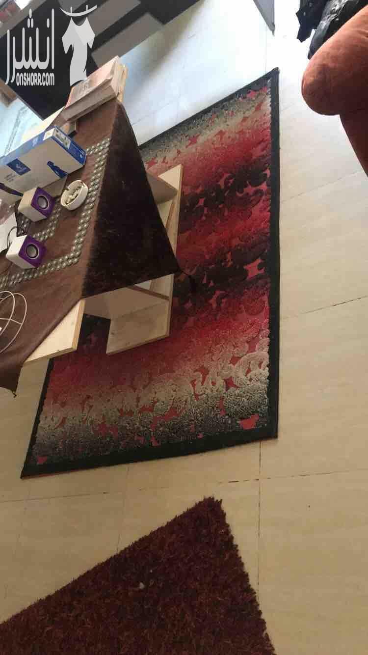 مكوى للبيع بسعر ١٥ دينار مكتب للبيع مع كرسين جلد كبير و كرسي عادي بحاله ممتازه بحاله الوكاله للبيع بسعر ٩٠ دينار سجاده لون احمر للبيع بسعر ١٥ دينار ضو الناموس بسعر ٥ دينار رفوف عدد ٩ للبيع بسعر ٥٠...