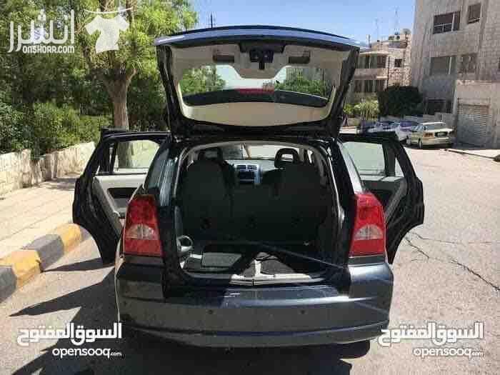دودج كالبر الفحص 4 جيد ماتور 2000 سي سي جير اوتوماتيك لون فيراني مميز وضع السيارة توب نظافة صيانة كاملة من زيوت فلاتر بركات بواجي هيئة امامية خلفيو من صنوبرصات و كفات و عمدان توازن و جلود (لا...