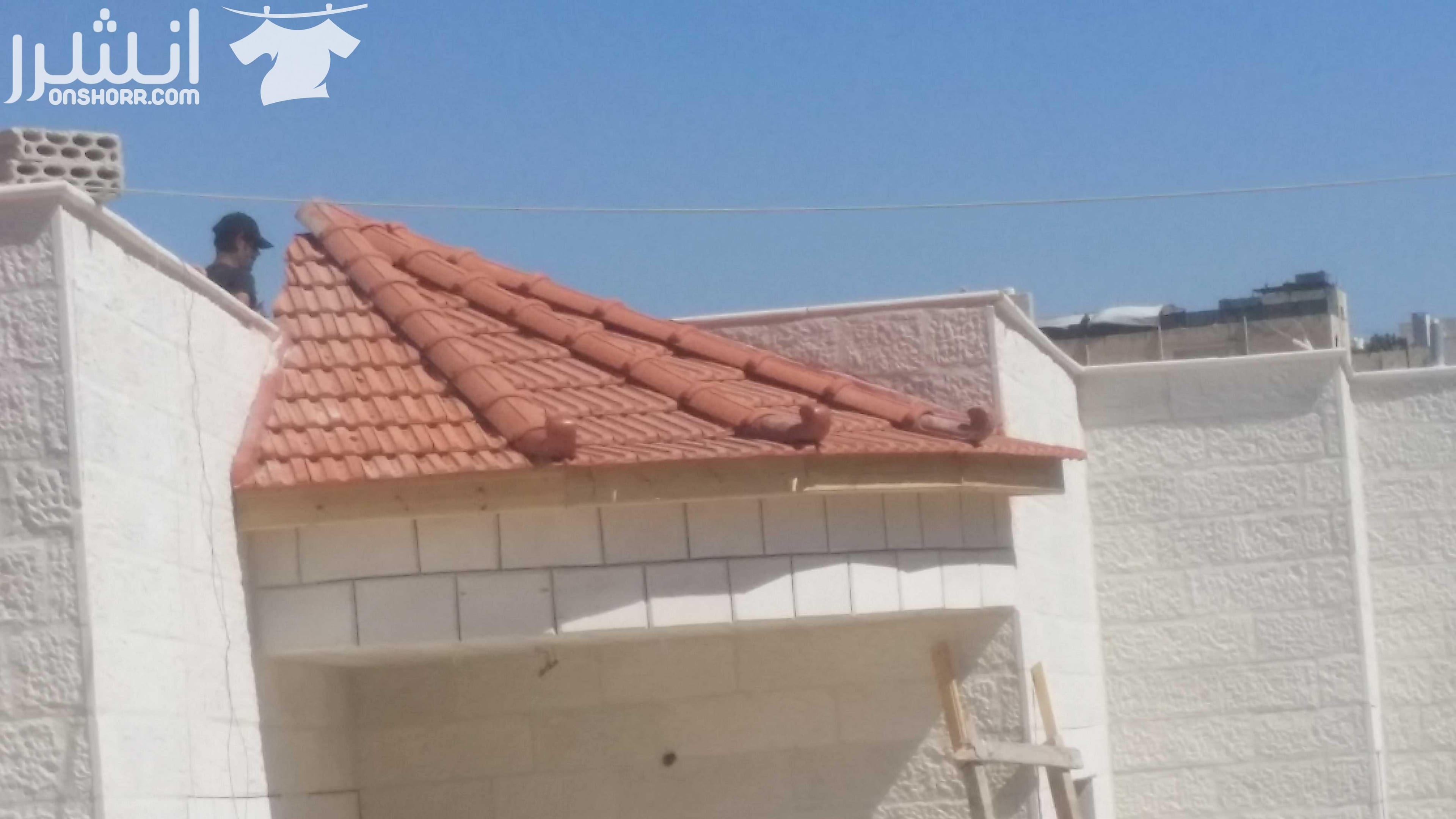 يسر مؤسسة روائع الأردن لكافة اعمال القرميد والديكور ان تقدم لزبائنها الكرام عرض على كافة أنواع القرميد بأعلى المواصفات الهندسية حيث أن سعر القرميد الأيطالي فيفا طبيعي 35 دينار أسباني أسكنديلا 39 دينا...