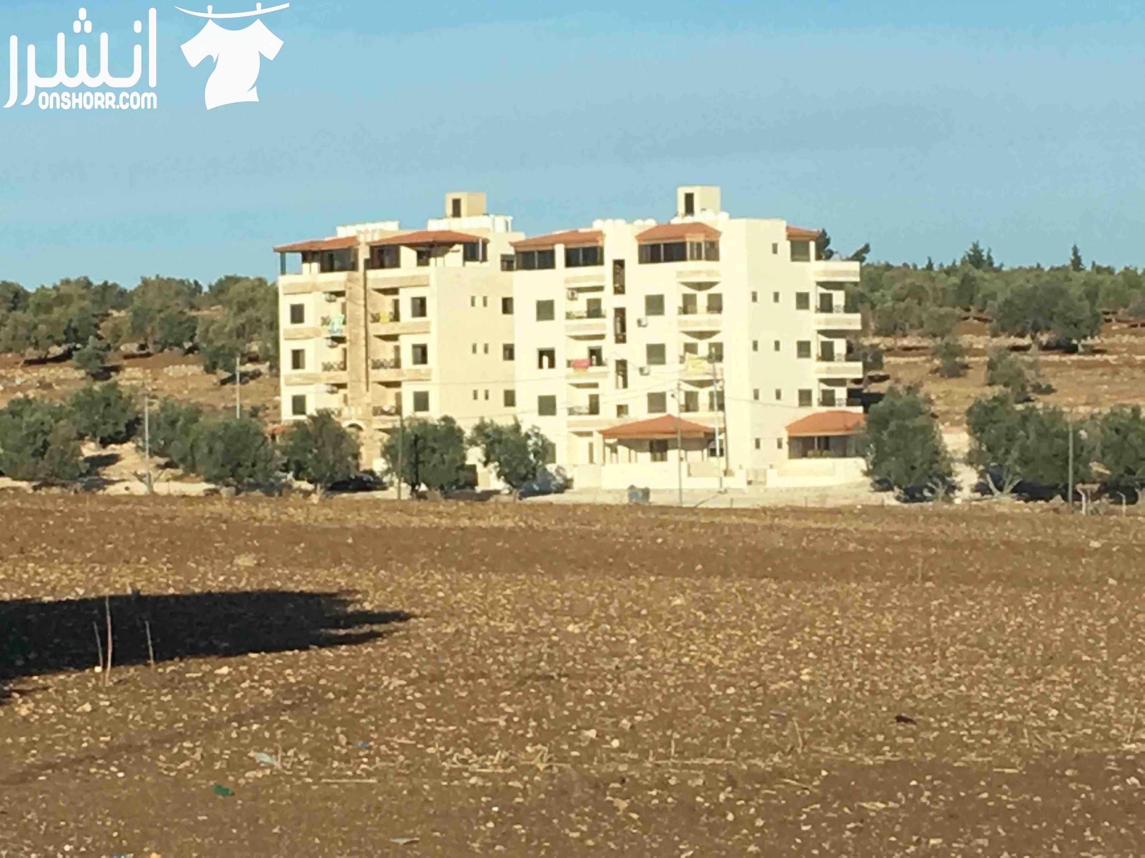 شقة مفروشة رائعة للإيجار قرب الجامعة الالمانية الاردنية (متوفرة للإيجار ابتداء من 19-8-2018) شقة مريحة وجديدة بمساحة 60 متر مربع تقع في حسبان بالقرب من الجامعة الالمانية الاردنية. مناسبة للطلاب والأ...
