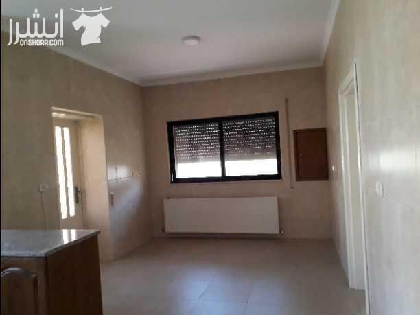 شقة الايجار خلدا قرب مدارس الدر المنثور طابقية مميزة فخمة من عمارة ٣ادوار مساحة ٣٢٢ م٢ - ٤ نوم ٣ ماستر ٤ حمامات - صالونات واسعة - ٣ برندات مطلة ديكورات - ط١ - غرفة خادمة وغسيل - مطبخ واسع راكب -...