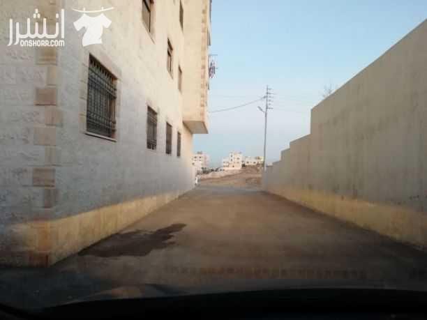شقه ارضيه للبيع موجره لمده6اشهر سكن أ في البنيات طريق المطار بناء جديد مساحه خارجيه قرميد 100متر مساحه البيت داخلي 135متر
