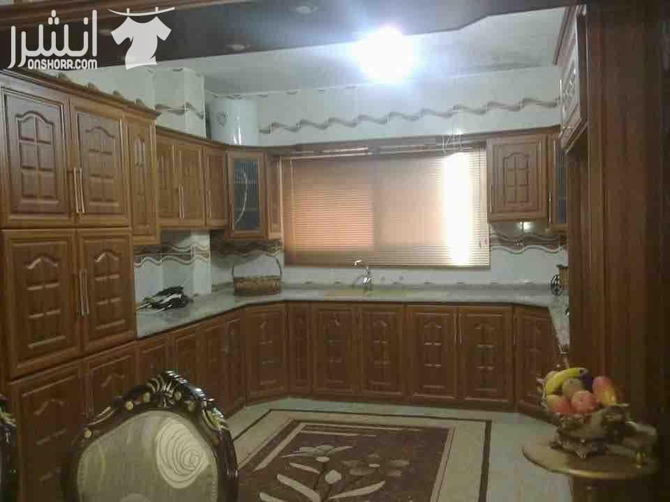 لقطه لقطه يـ✌ـا بلاش بيت مستقل مكون من ثلاث طوابق لطابق الاول ثلاث غرف وصالون ومطبخ راكب جديد ومعيشه وثلاث حمامات الطابق الثاني مكونين ثلاث غرف وصاله ومطبخ وحمام والطابق الثالث واقف على التشطيب ومزر...