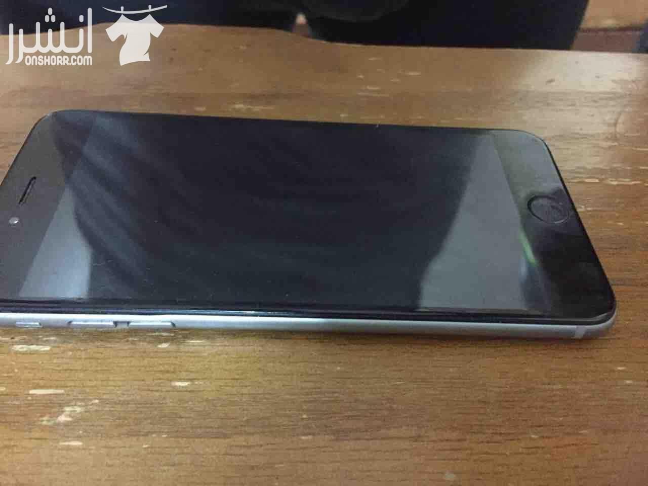 ايفون 6 بلس 64 جيجا فيه ٤ نقرات ع جناب وشغال فل الفل بس بدو جدلة ل سماعة ولكاميرا وسعرها ١٥ دينار من الاخر بدي ابيعو ومحتاج مصاري السعر 220 واذا بدك تفاوض من الاخر 200 ومعاه الكرتونة وسماعتو وشاحنو...