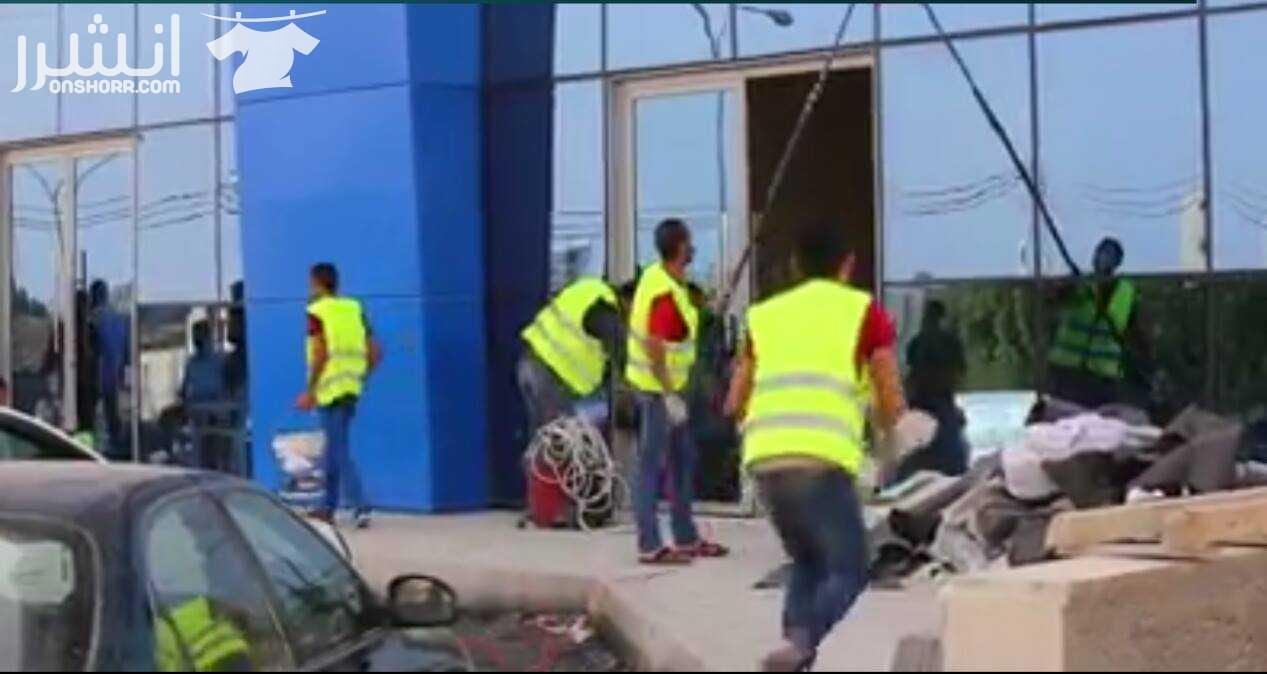 نعمل على تنظيف الفلل والشقق بأفضل الطرق وأفضل الاسعار مختصون في تنظيف الفلل و القصور والإسكانات ما قبل البناء وما بعده مختصون في تنظيف المساجد مختصون في تنظيف الرخام والسيراميك والبورسلان و الباركيه...