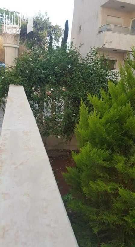 شقق للبيع انيقه جدا عدة طوابق مساحات و مواصفات مختلفه اسعار معقوله جدا --- شارع مكه مقابل الضمان الاجتماعي دخلة انجاز ثاني يمين ---اشارات وادي صقره --خلف فندق الكندي -- طلعة بجانب معرض الامين للسي...