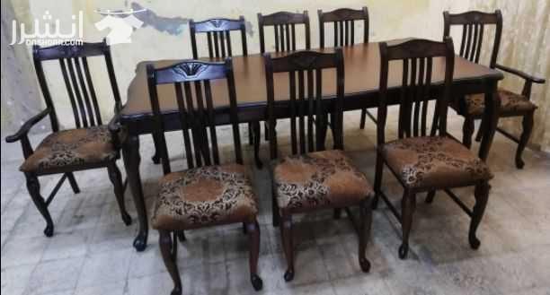 طاولة سفره ثمن كراسي خشب زان ولاتيه بحالة الوكالة ولا نكشه دهان جديد وتنجيد جديد يعني الطاولة وكاله والسعر لقطه لقطه لقطه 250دينار.. والله يبارك لصاحب النصيب للاستفسار..0790923578