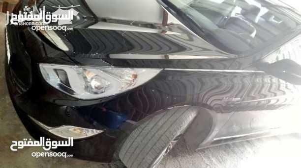 هونداي سوناتا 2015 ماتور 2000c جميع الاضافات فل ما عدا الفتحه فحص السياره مرفق بالصور فحص كامل ومعمول صيانه كامله للسياره مأمنه شامل لسنه وترخيص جديد جنطات السياره اصليات لسيارة جينسيس كاوشك جديد.....