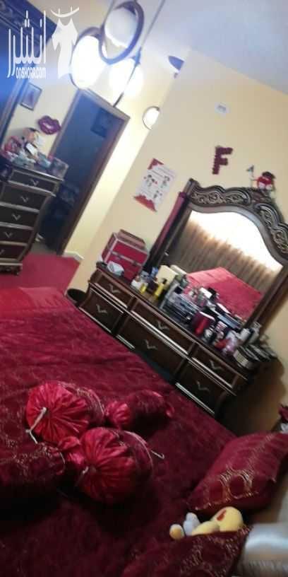 شقه مميزه للبيع ياجوز الجبل الشمالي مقابل شارع 30 مساحتها 150 متر وبلكونه 3 غرف نوم وحده ماستر صالون وصاله كبار مطبخ راكب 3حمامات شاور بوكس وخزائن حمامات ومصعد راكب.. البيع بداعي السفر
البيع مع العف...