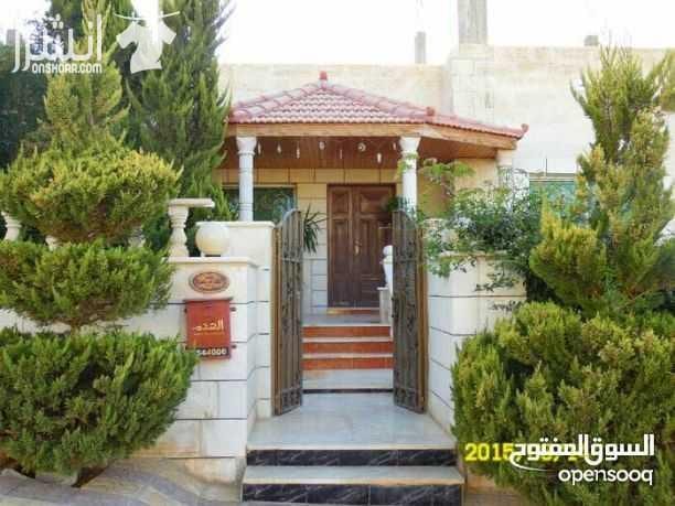 منزل مستقل للبيع : مؤلف من : (ثلاث غرف نوم، صالة معيشة، صالة ضيوف مساحة 60متر مربع، ترس عدد 2،حمام عدد2، تسوية مكونة من :غرفة ومطبخ وحمام،حديقة اشجار مثمرة، شمع الطابق الثاني كاملة، كراج يتسع لسيارتي...