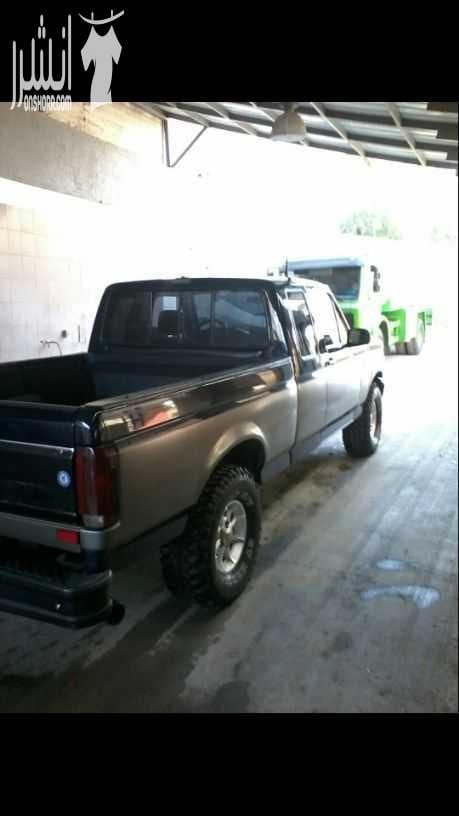 بكب ford f150 موديل 1993 محرك بنزين 5000cc بخاخ 8 سلندر جير اتوماتيك دفع خلفي كامل الاضافات بحالة جيدة .