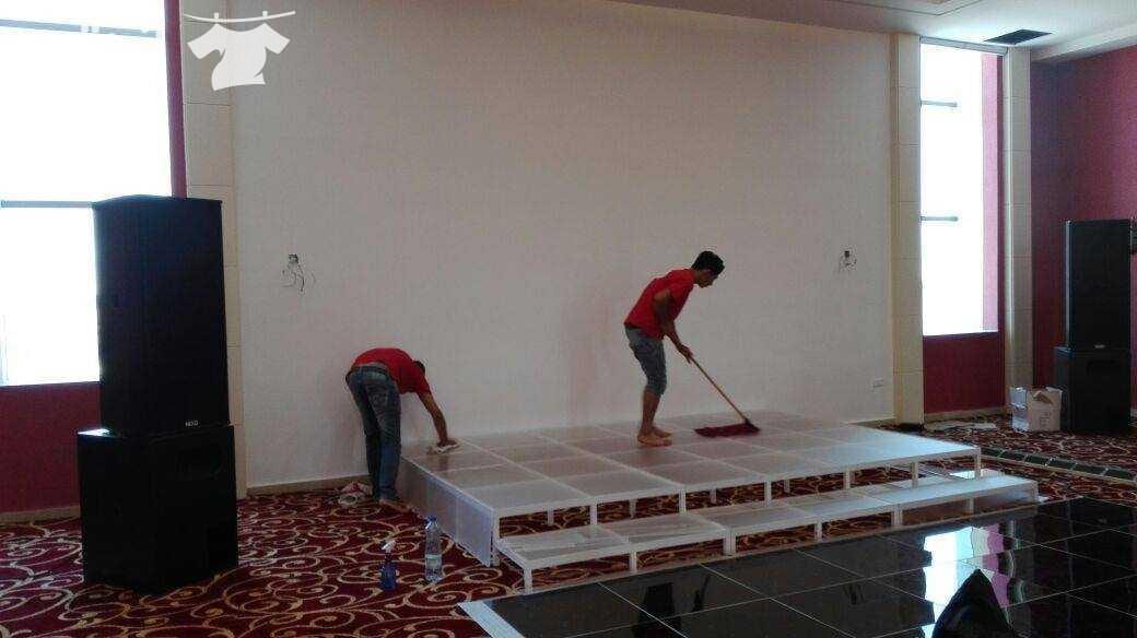 مختصون بكافة اعمال التنظيف للمباني وجلي و تلميع البلاط مختصون في تنظيف الفلل و القصور والإسكانات ما قبل البناء وما بعده مختصون في تنظيف المساجد مختصون في تنظيف الرخام والسيراميك والبورسلان و الباركيه...