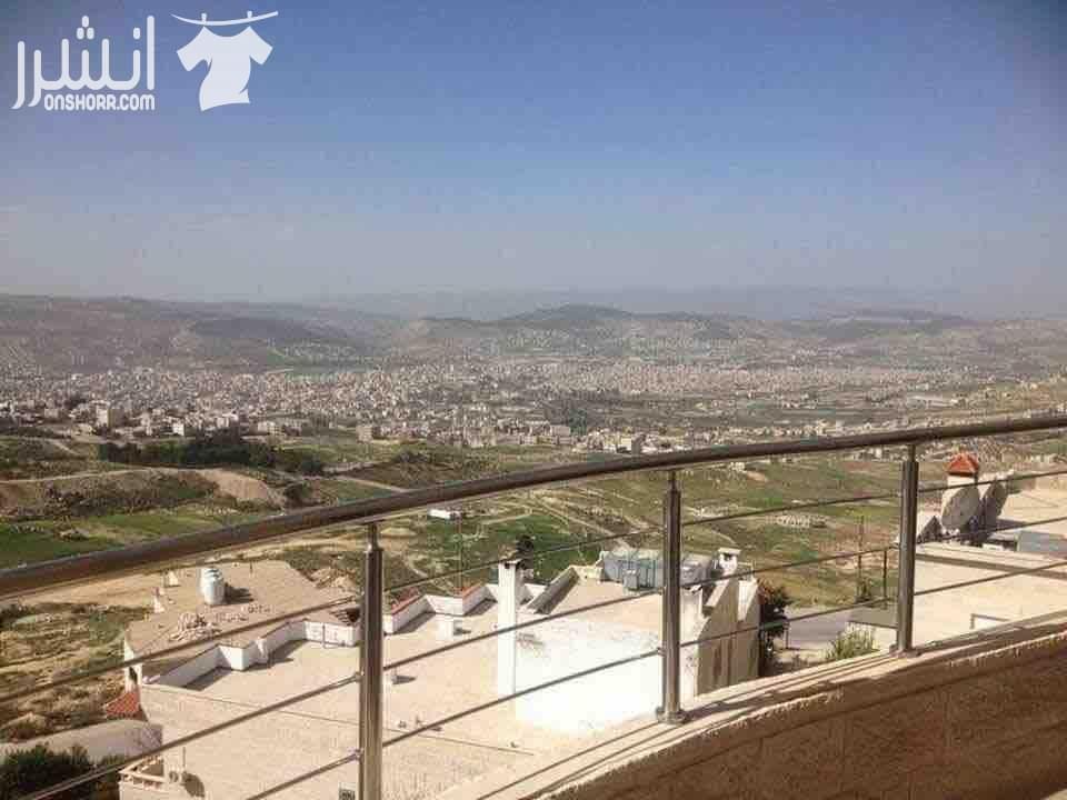 الى عم بدور على شقة العمر وحابب يرتاح ... للبيع شقتين من المالك مباشرة في اجمل مناطق عمان ???????????? يرجى قرائة الأعلان جيداً قبل الأتصال ✅شقة ارضية طابقية فاخرة جداً مساحتها 600 متر... مدخل مستق...