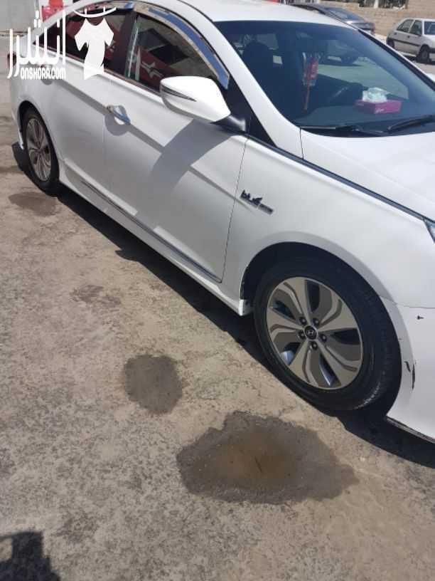 هونداي سوناتا للإجار فل الفل بانوراما موديل ٢٠١٤ للإجار يومي/اسبوعي/شهري *علما باننا لا نوأجر التطبيقات الذكية (كريم اوبر) *علما بأنه يتوفر لدينا سيارة اكسنت موديل ٢٠١٢ فل الفل