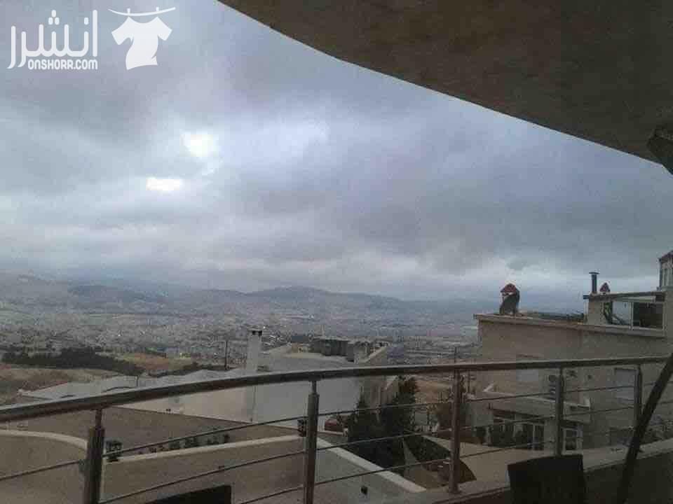 الى عم بدور على شقة العمر وحابب يرتاح ... للبيع شقتين من المالك مباشرة في اجمل مناطق عمان ???????????? يرجى قرائة الأعلان جيداً قبل الأتصال ✅شقة ارضية طابقية فاخرة جداً مساحتها 600 متر... مدخل مستق...