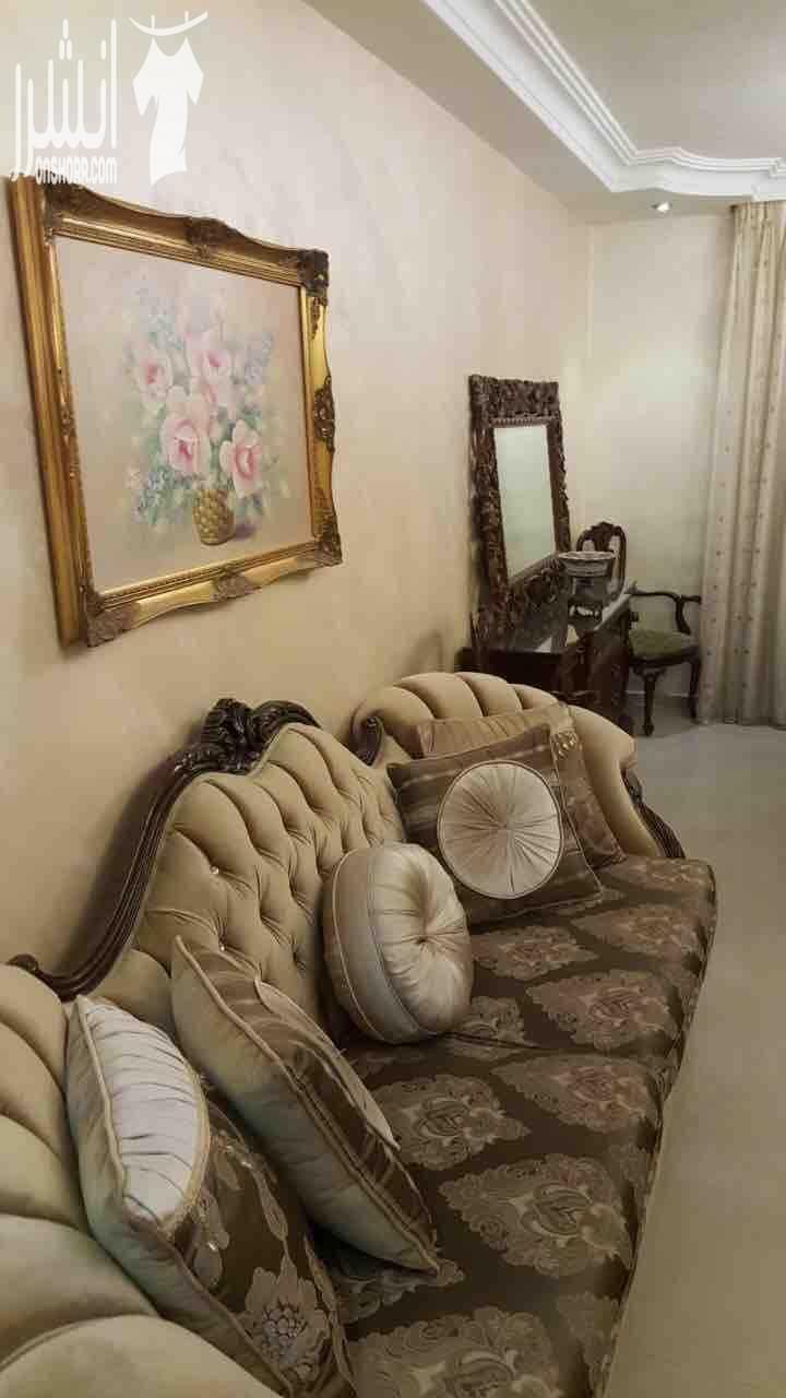 شقه للإيجار في منطقة عرجان ، خلف مستشفى الرويال مساحتها ٢١٠ فيها نت وحمام شمسي شاشات وتكييف كامل لجميع الغرف وكراج سيارته مفروش كامل مع ثلاجه وغساله وكلشي للإيجار الاتصال على : ٠٧٩٨٥٩٣٤٠١