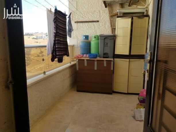 شقة حجم 180 متر بمنطقة شفا بدران تفاصيل الشقة:- 1- غرفتين نوم وغرفة ماستر 2-غرفة تخزين وبلكونة كبيرة يالاضافة الى بلكونتين صغار 3-وصالة بنظام امريكي مع مطبخ راكب كامل 4-صالون مساحه ممتازة بالاضافة...