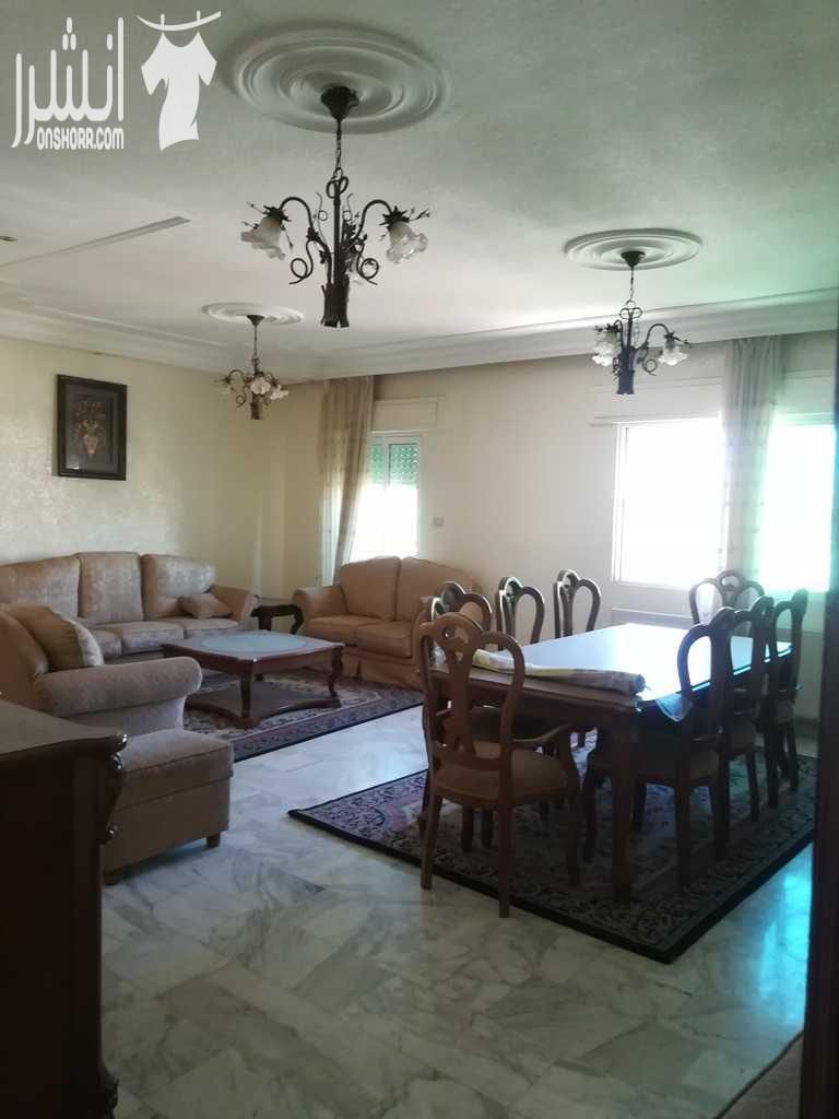 ضاحية الرشيد قرب شارع الجامعة وخلف فندق الفنار أجمل المواقع طابق ثانى على شارعين مطله على تلاع العلى شامل الفرش 3نوم 3حمام صالون سفرة معيشة مطبخ راكب وغرفة خادمة بلكونه مطله رخام أرضيات مصعد كراج مخز...