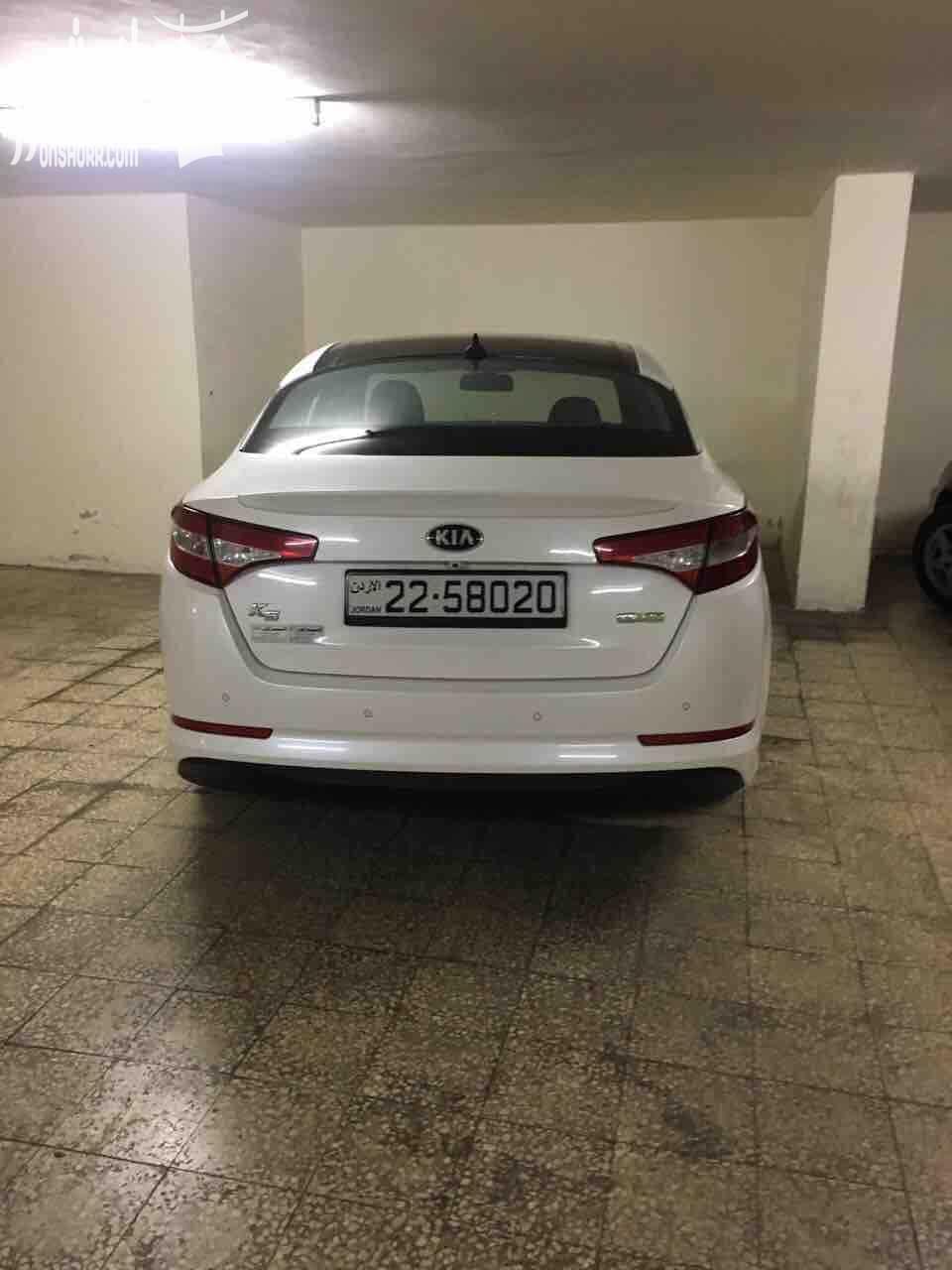 كيا اوبتيما 2014وارد كوري 2000cc، مثبت سرعة، تحكم طارة، مانع انزلاق، فتحة بانوراما ، كاميرا وشاشة، حساسات خلفية ، اضوية ترحيبية على أيدي الأبواب الامامية، مري طوي، مكيف شغال 100%، تدفئة الكراسي الأمام...
