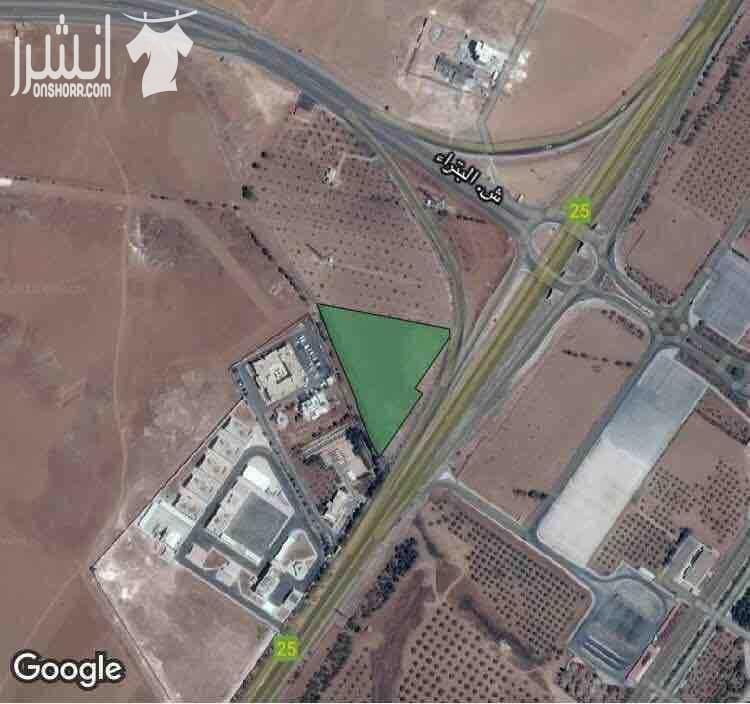 قطعة ارض للبيع مقابل جامعة العلوم والتكنولوجيا قطعة ارض للبيع مقابل جامعة العلوم والتكنولوجيا بجانب مديرة الدرك على طريق عمان الرمثا مباشرة موقع استراتيجي وحيوي جدا واجهة 165 م على الشارع الرئيسي...